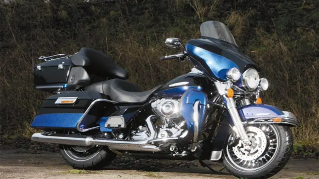 Electra Glide Vs Street Glide Comparison Between