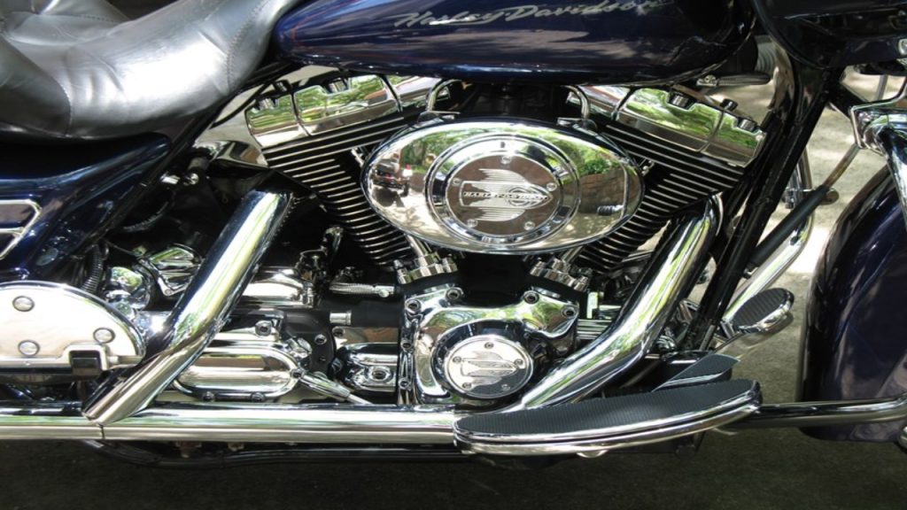 How Many Quarts Of Oil Does A Harley Twin Cam Take Pro Guide