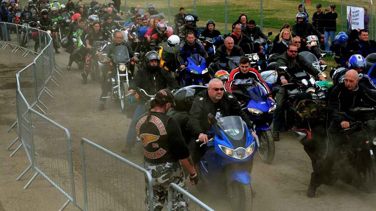 Bulldog Bash - Stratford-upon-Avon, United Kingdom: Pro Guide