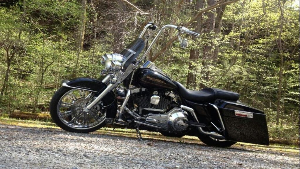 Ultimate Road King Windshields Ride with Unmatched Style