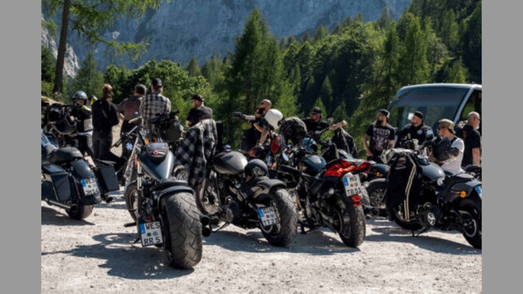 Elegantes Faaker See Harley 2024 Bild