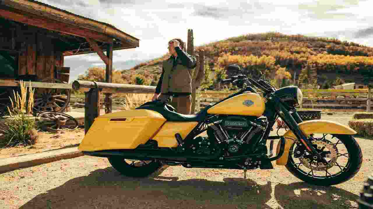 What Are Some Of The Distinguishing Features Of A Road King Bagger Motorcycle