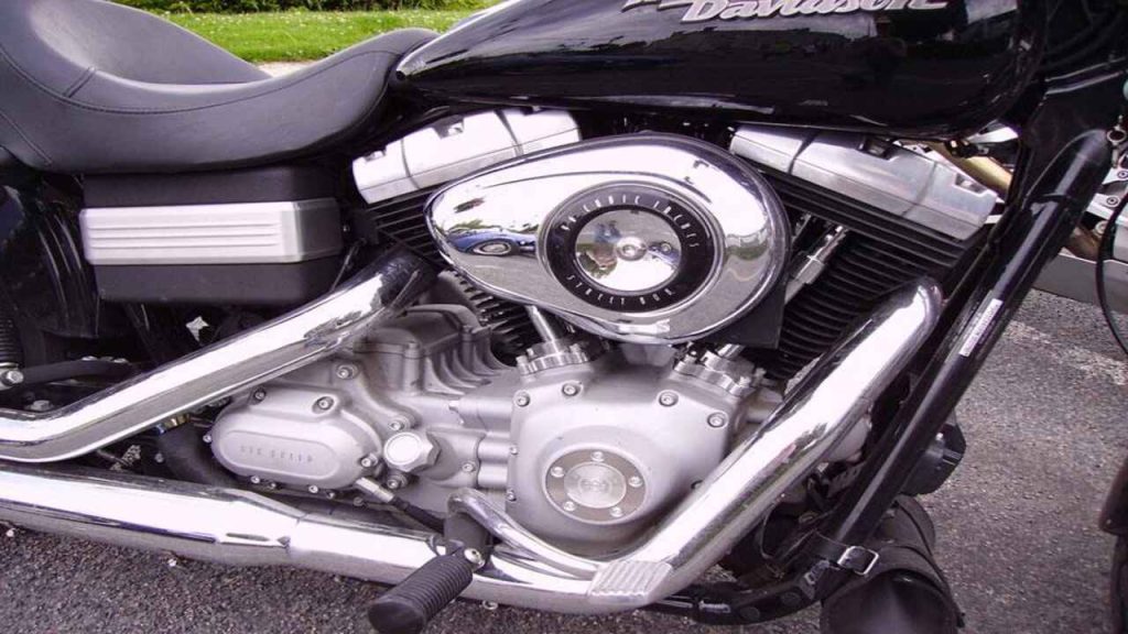 131 cubic inch harley motor