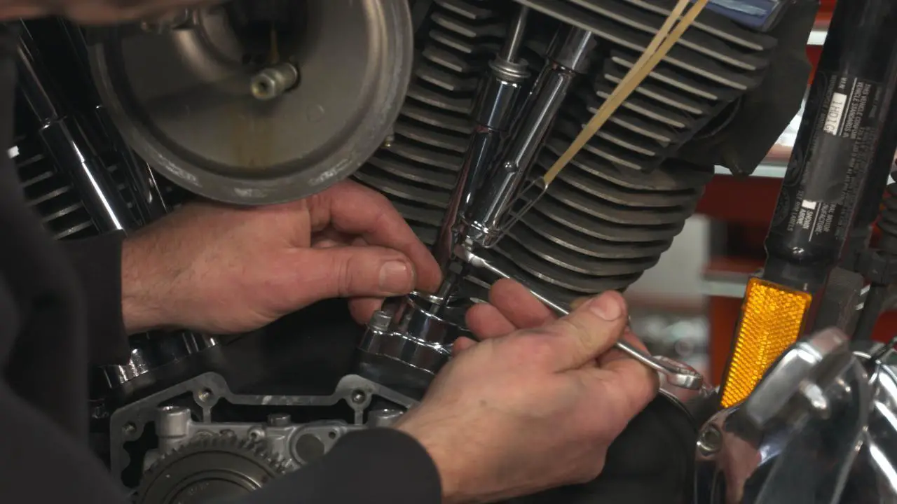 Step-By-Step Guide To Adjusting Pushrods On Harley-Davidson Motorcycles