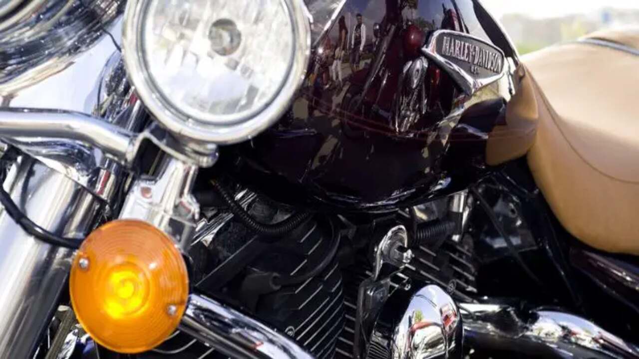 Why Do Harley Davidson Lights Flash
