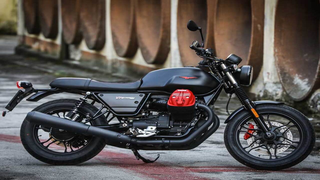 Exploring Features And Performance Of The Moto Guzzi V7 III Carbon Dark